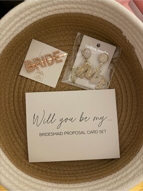 'BRIDE' Hair Pin and “MRS” earrings